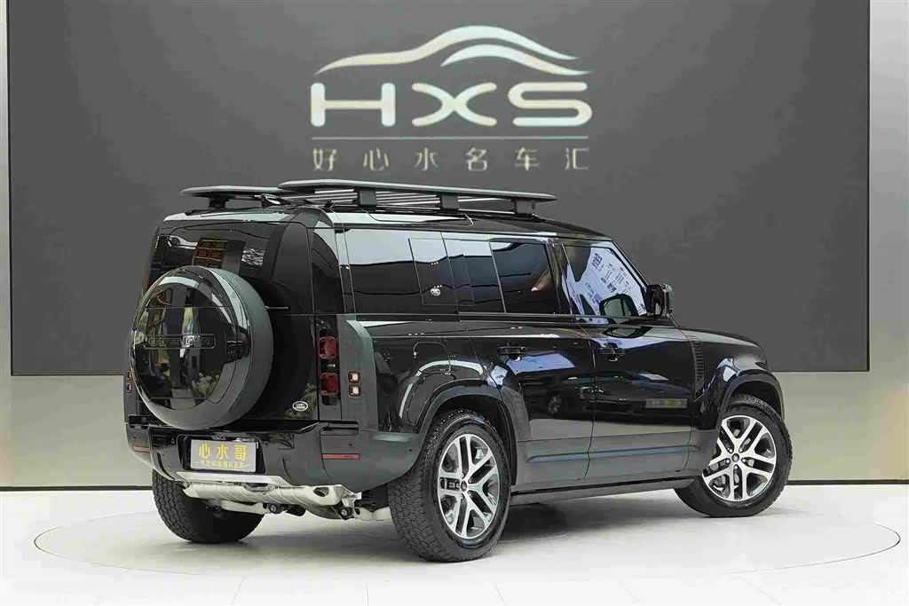Land Rover Defender, 2024 4