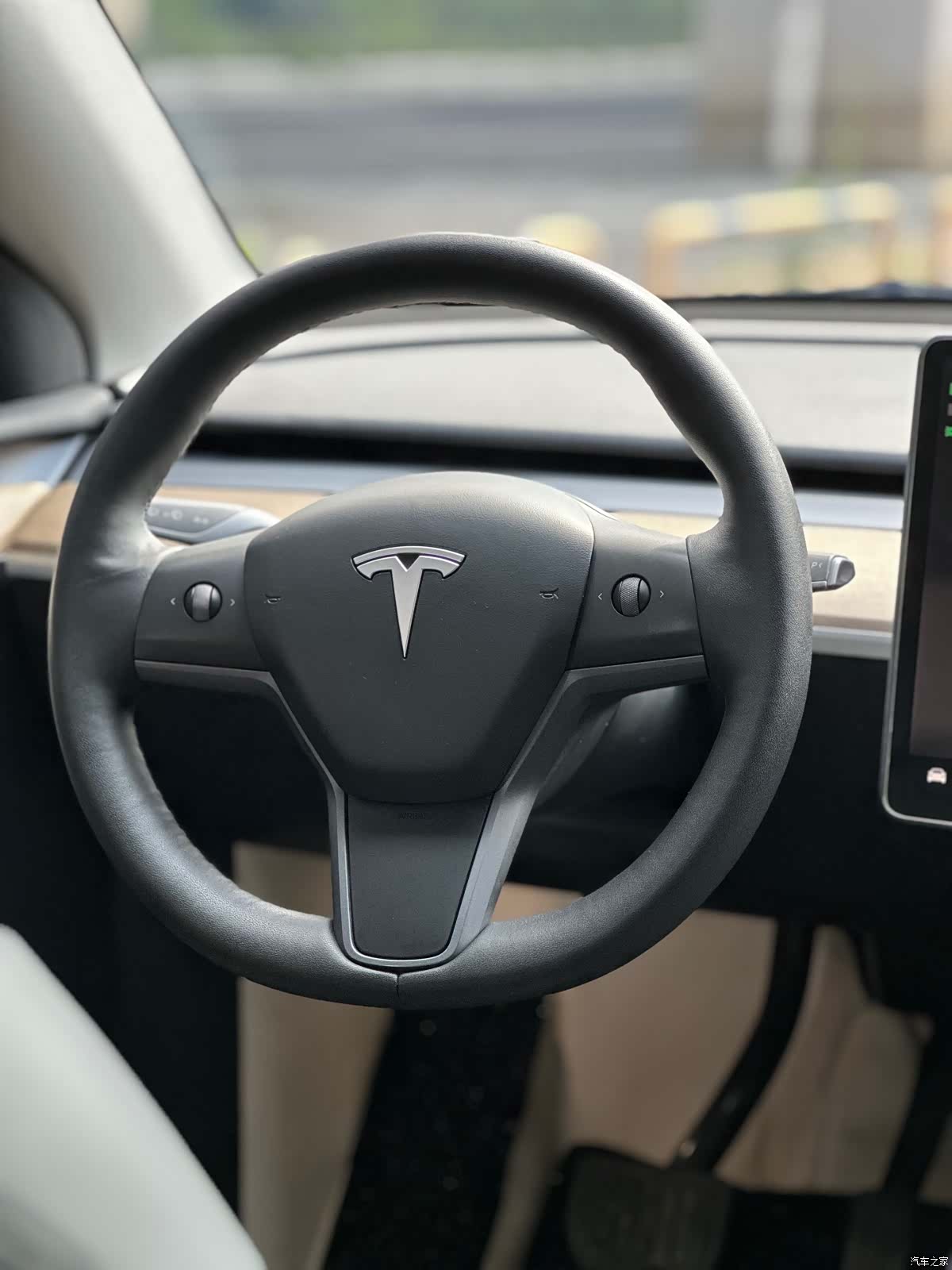 Tesla Model Y, 2022 14