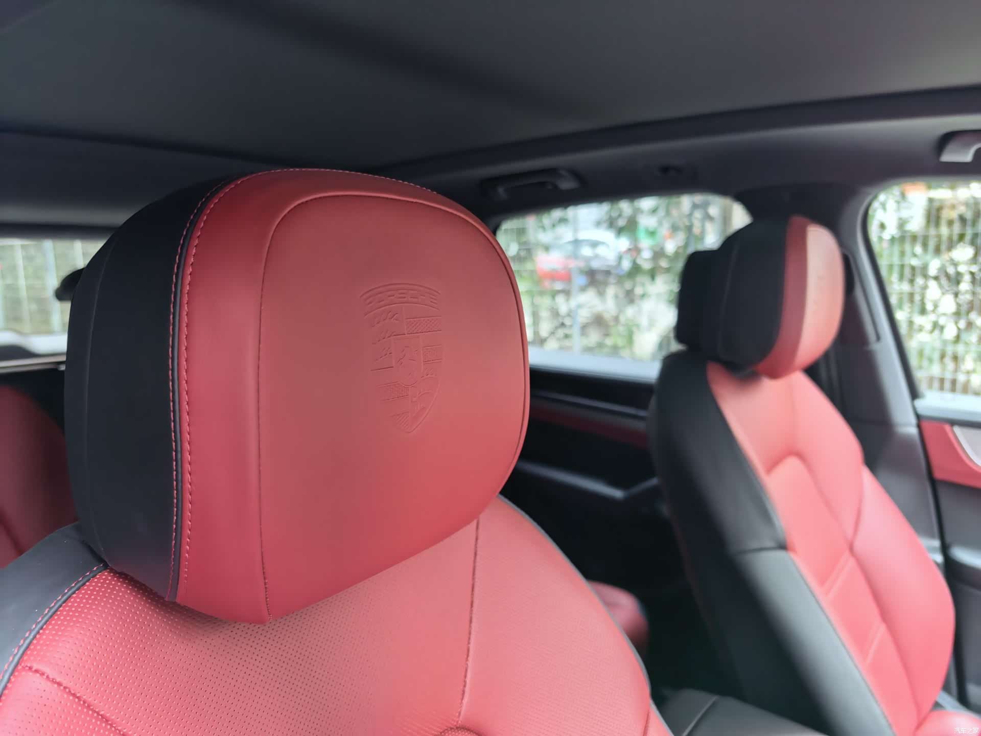 Porsche Cayenne, 2025 11