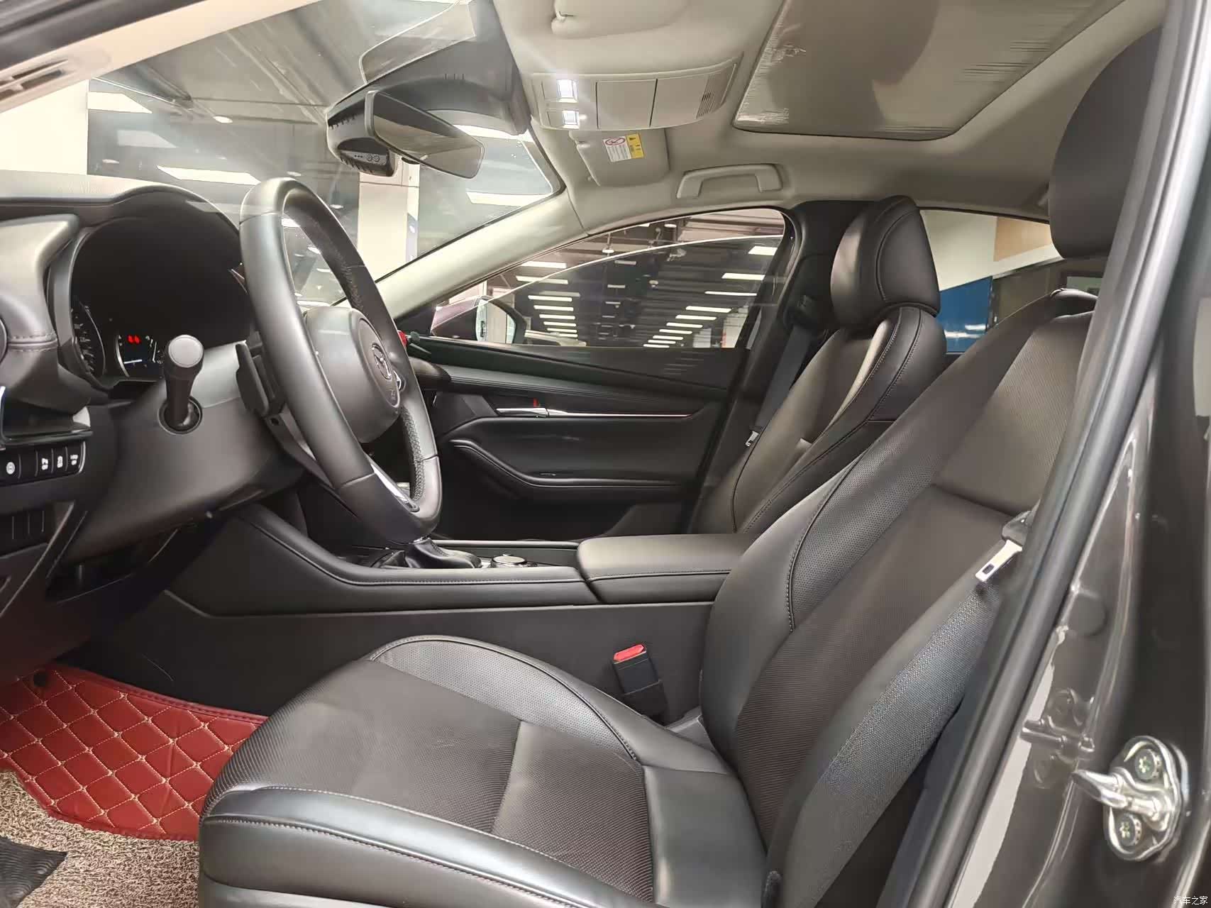 Mazda Mazda3, 2021 14