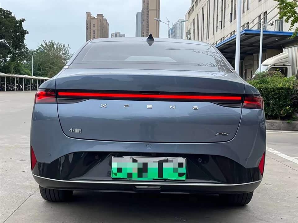 XPENG P5