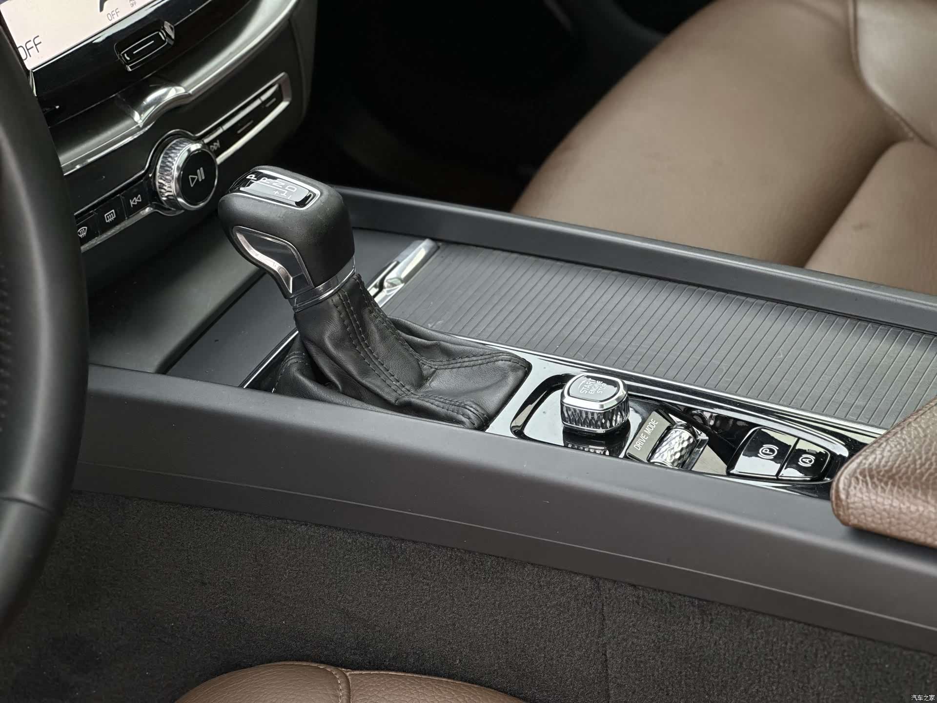 Volvo XC60, 2021 8