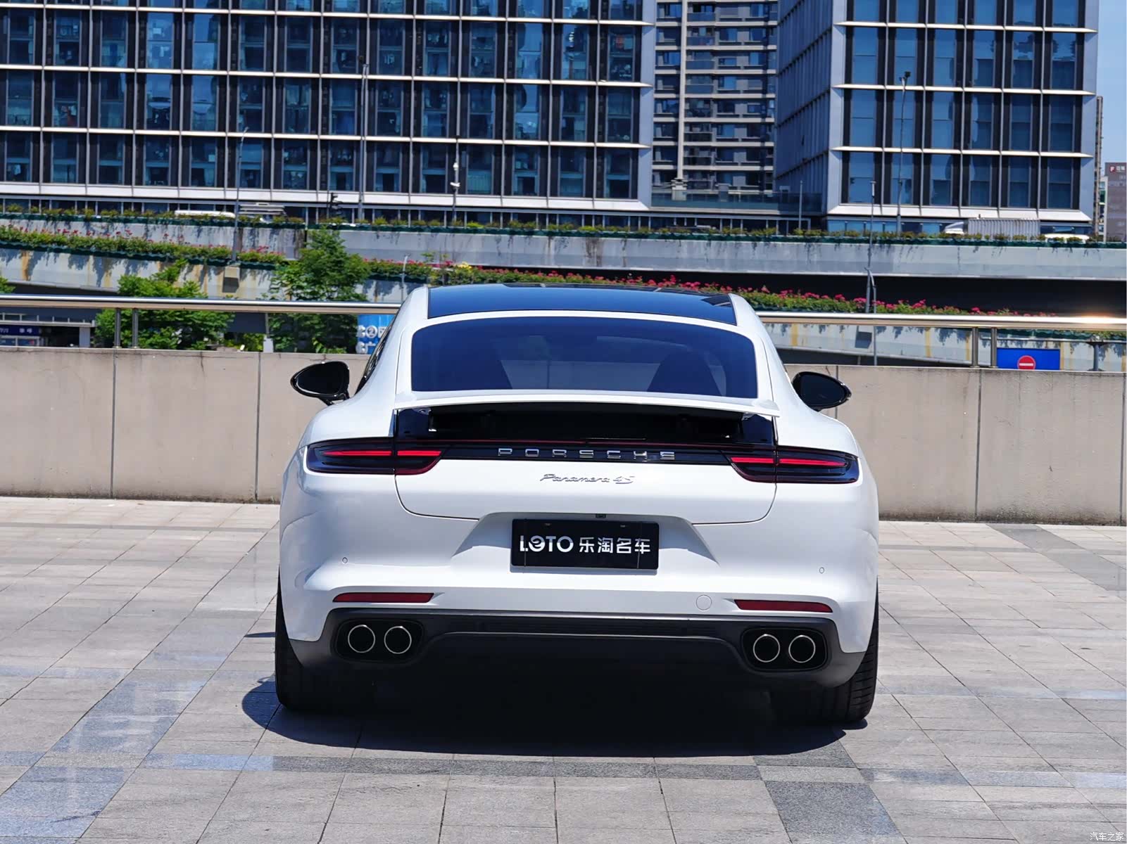Porsche Panamera, 2017 все фото