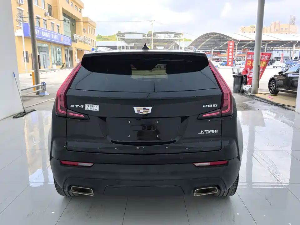 Cadillac XT4