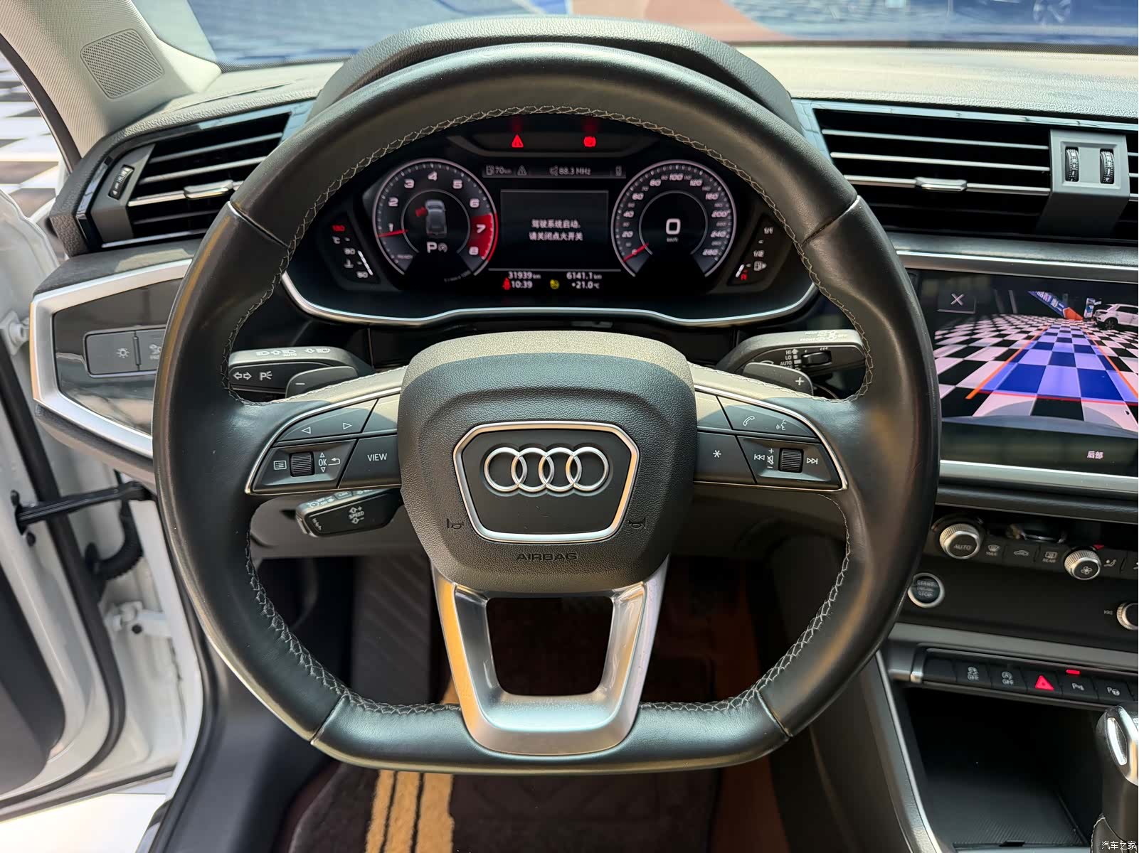 Audi Q3, 2022 8