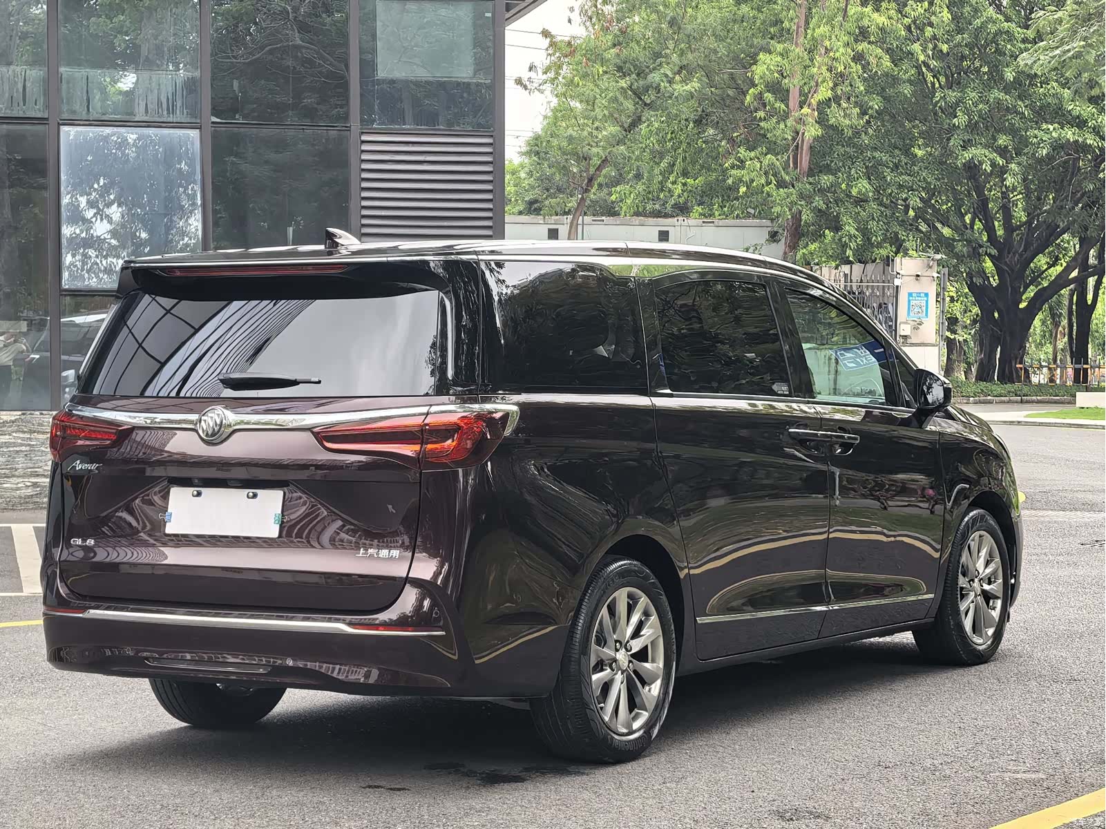 Buick GL8, 2020 4