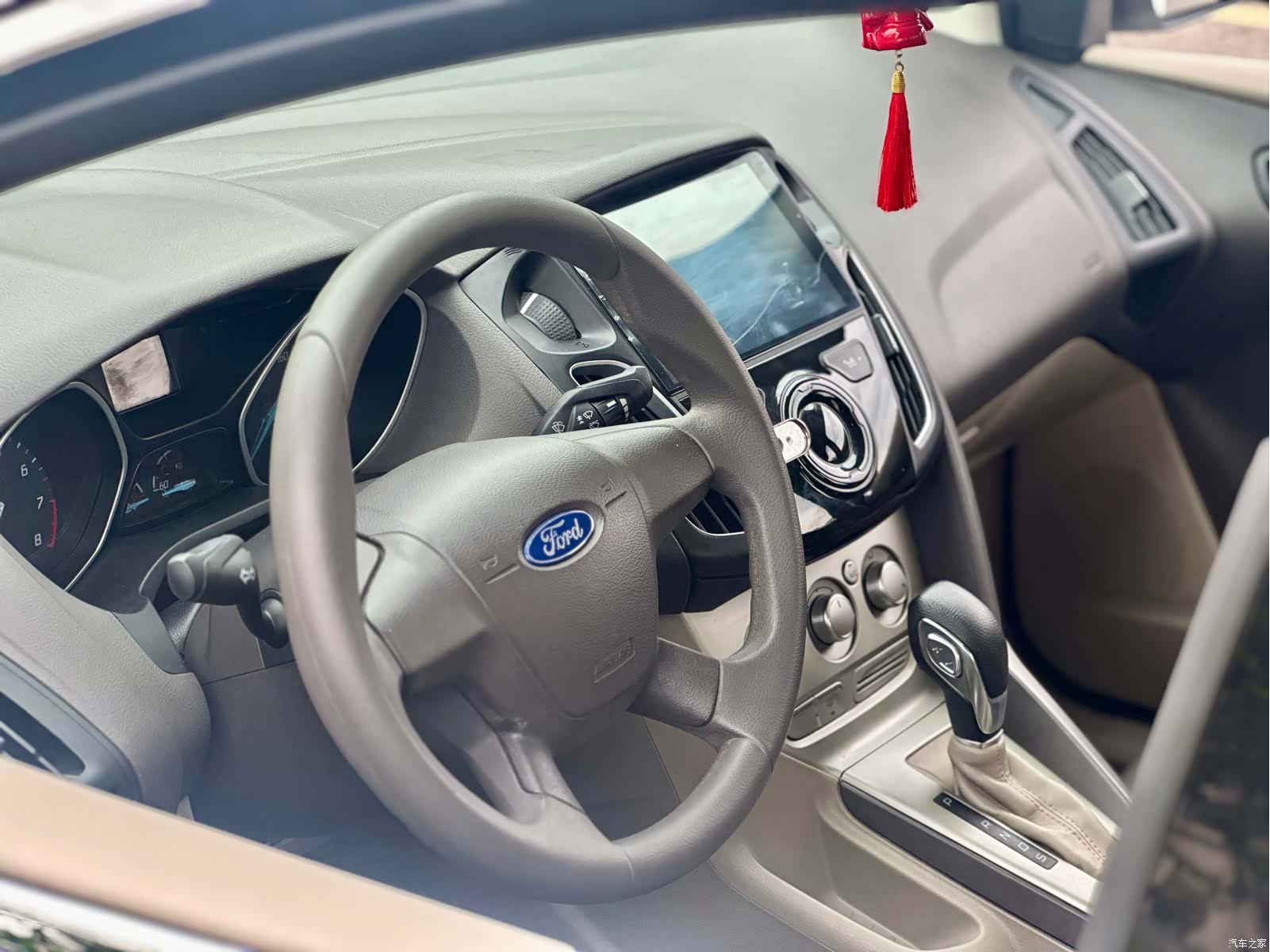 Ford Focus, 2014 21