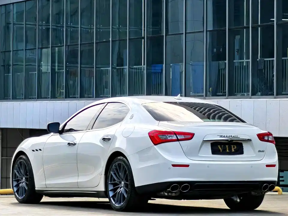 Maserati Ghibli