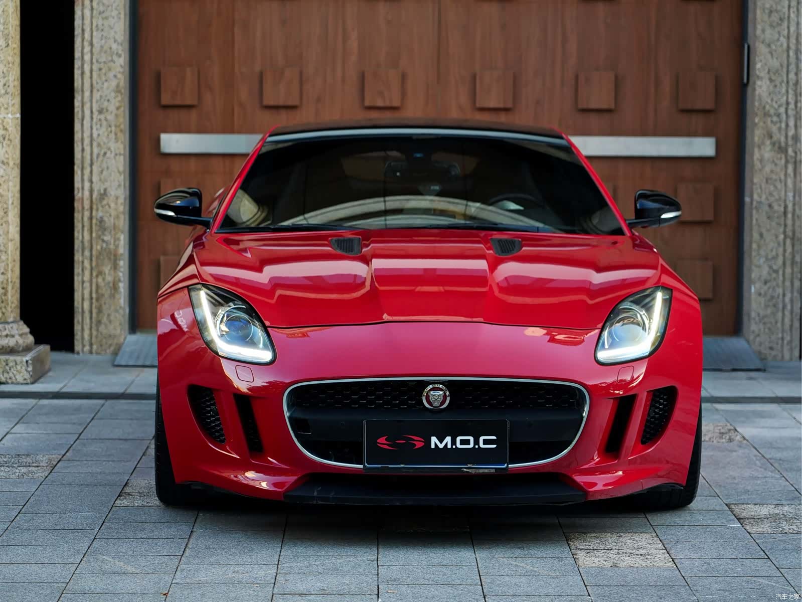 Jaguar F-TYPE, 2015 3