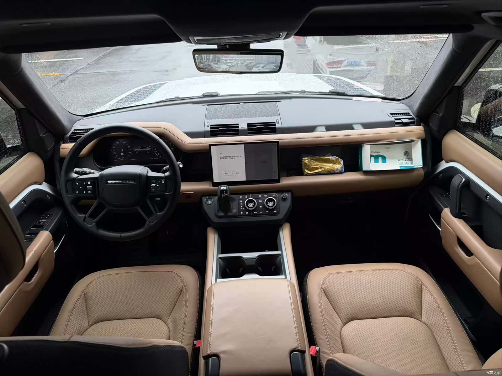 Land Rover Defender, 2025 6