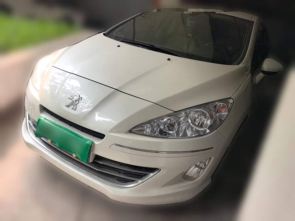 Peugeot 408