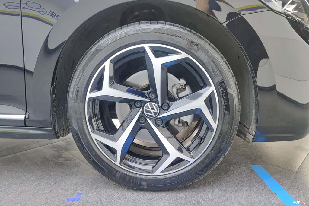 Volkswagen Passat, 2024 6