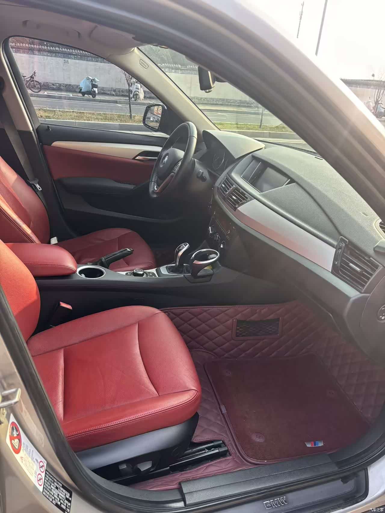 BMW X1, 2015 все фото