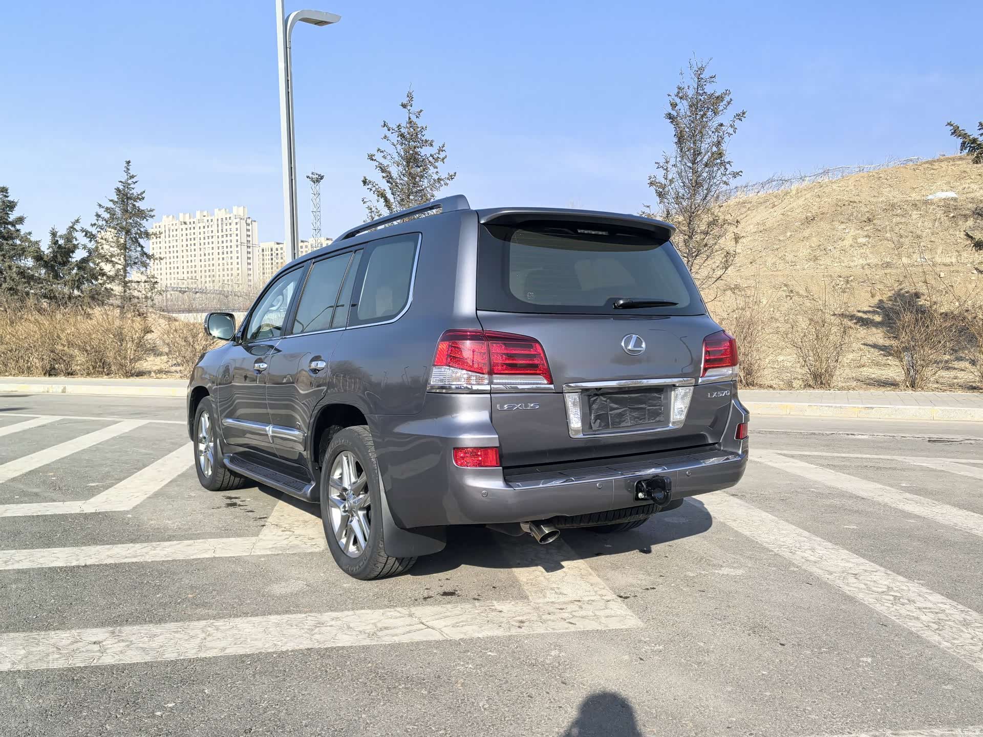 Lexus LX, 2013 4