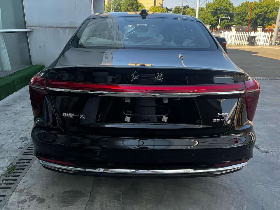 Hongqi H5