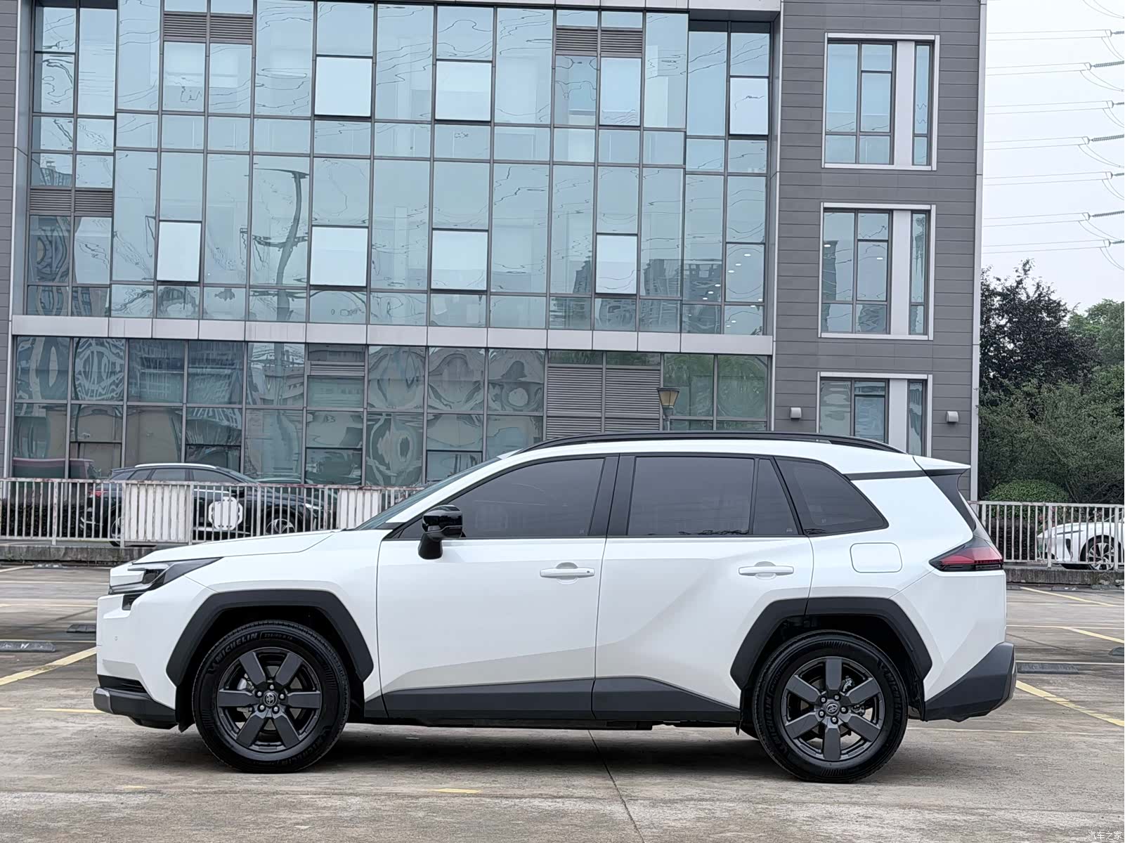 Toyota RAV4, 2026 3