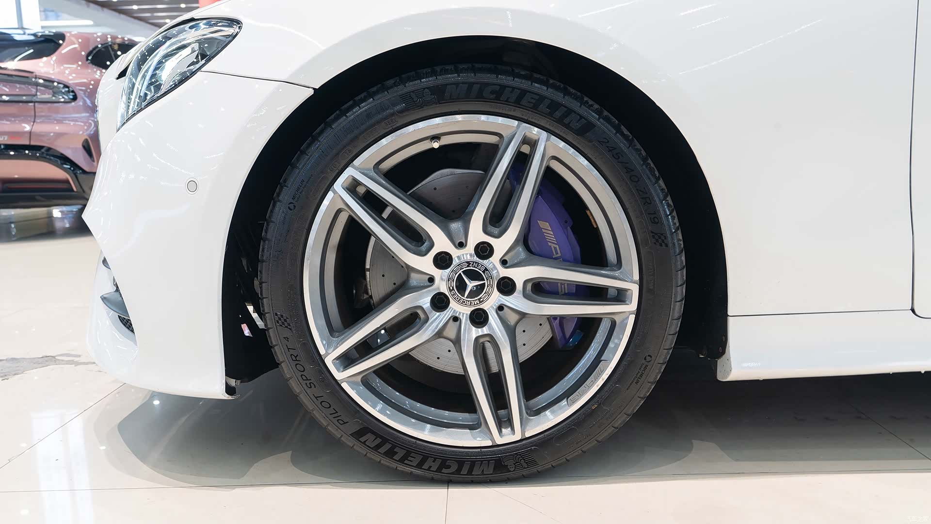 Mercedes-Benz E-Class, 2019 12