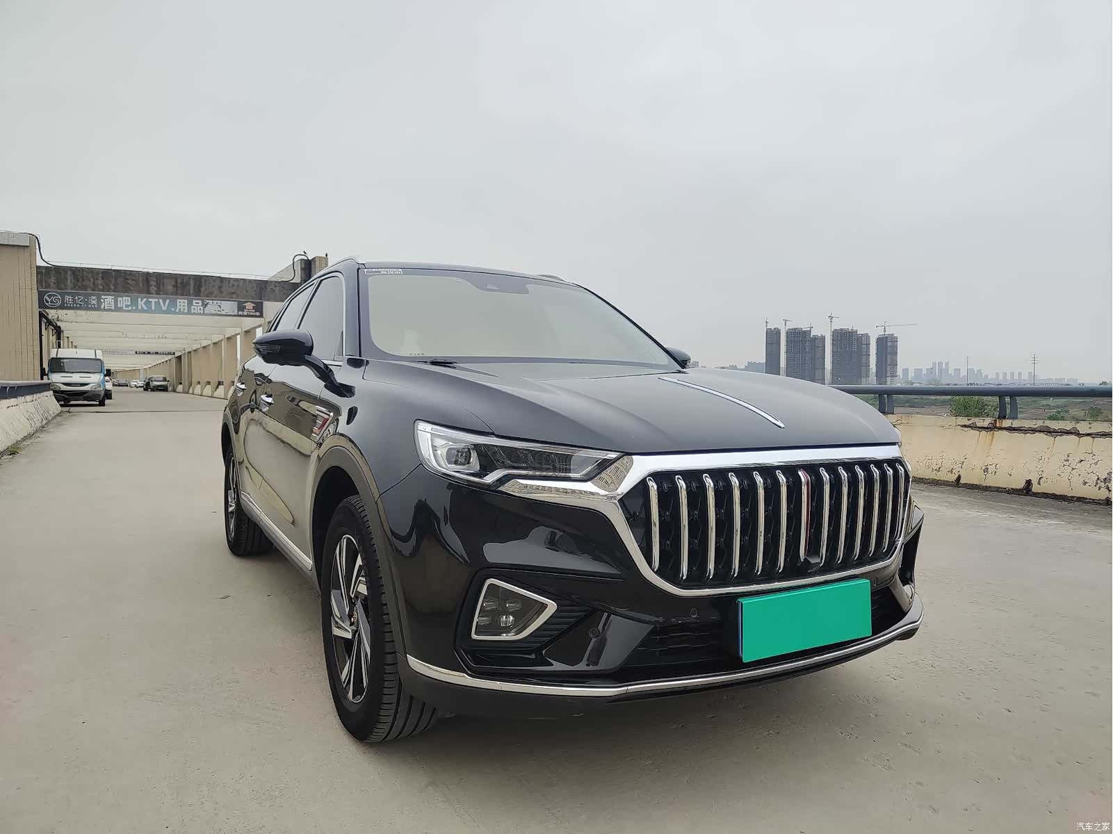 Hongqi HS5, 2022 3