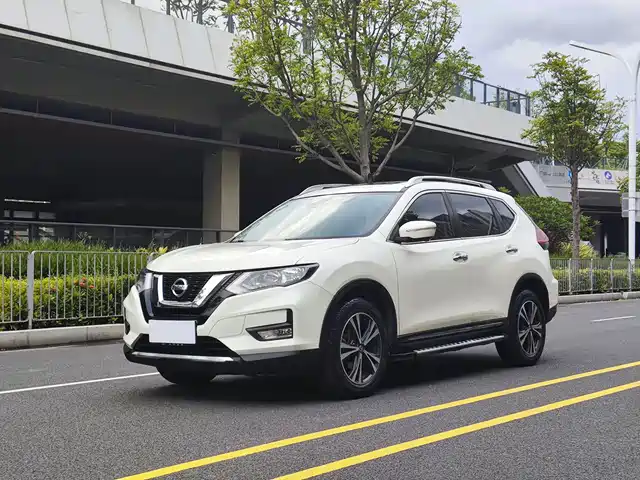 Nissan X-Trail 2017 — купить из Китая под заказ