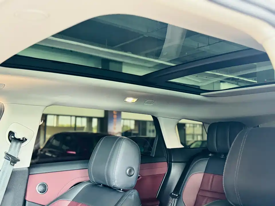 Land Rover Range Rover Aurora