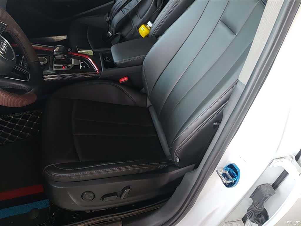 Audi A4L, 2018 15