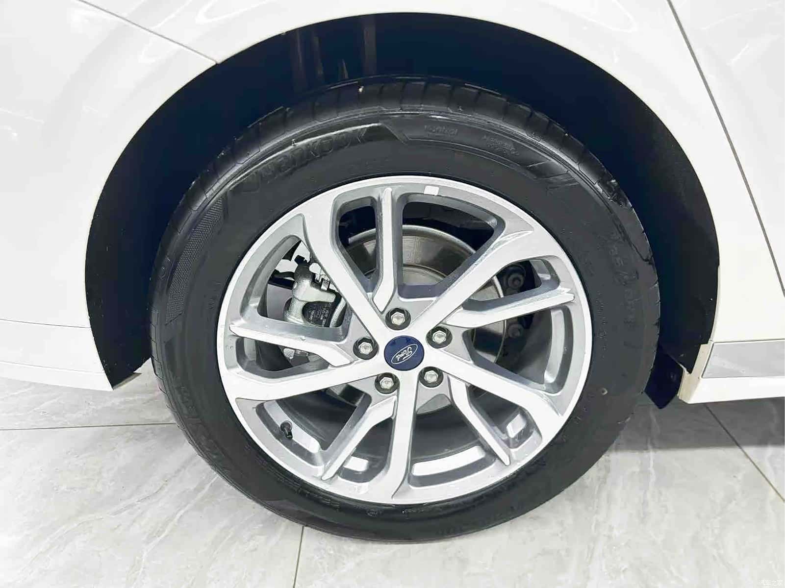 Ford Mondeo, 2023 22