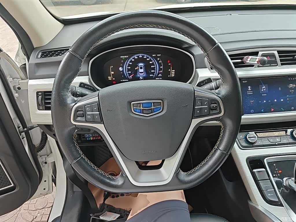 Geely Boyue, 2019 11