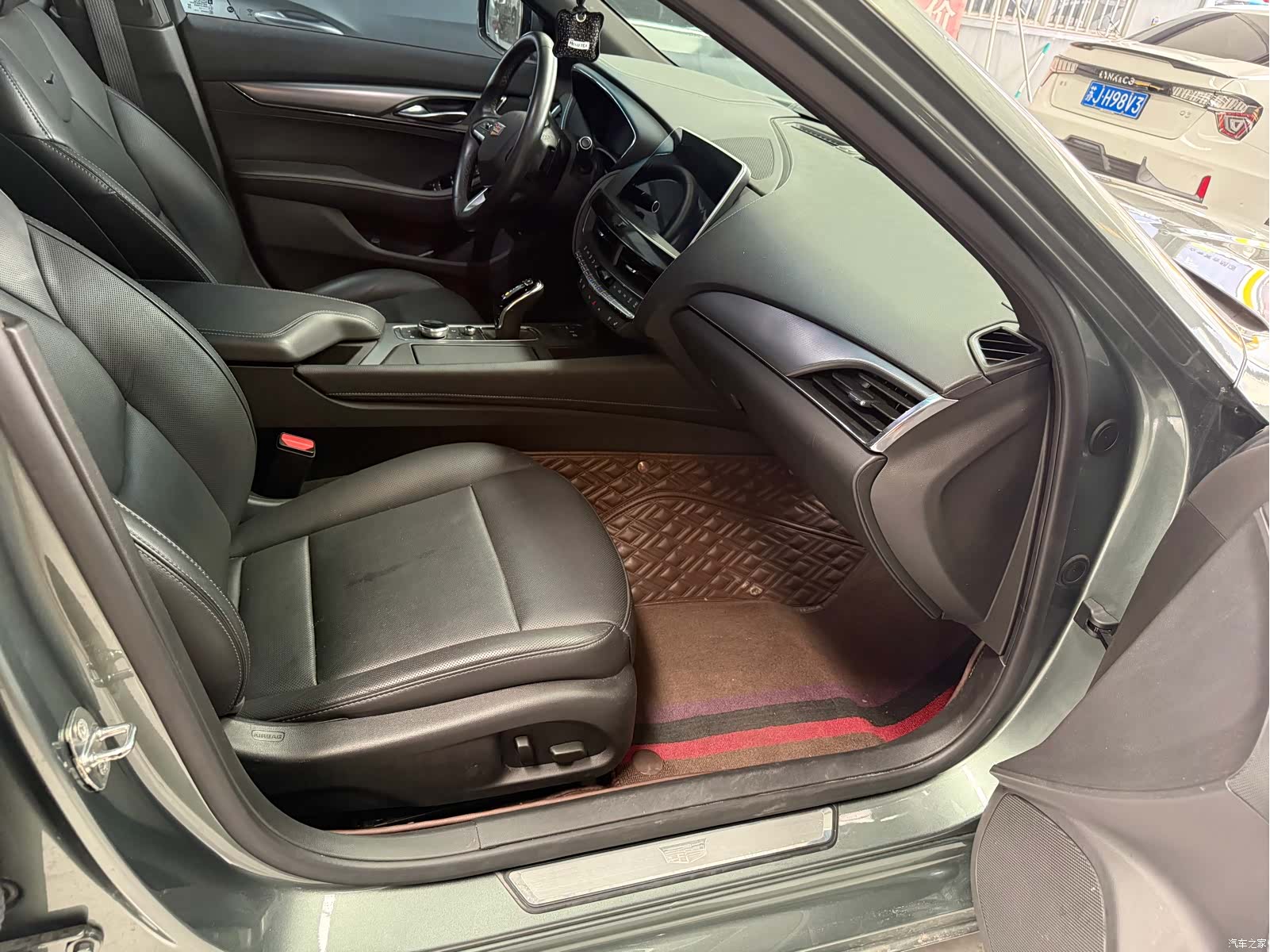 Cadillac CT5, 2023 19