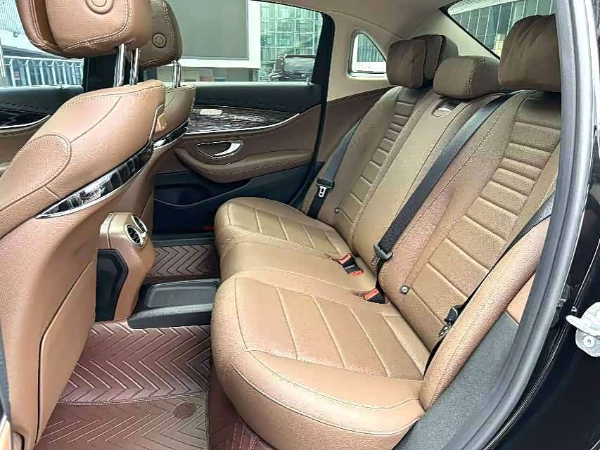 Mercedes-Benz E-Class 2019, фото 6
