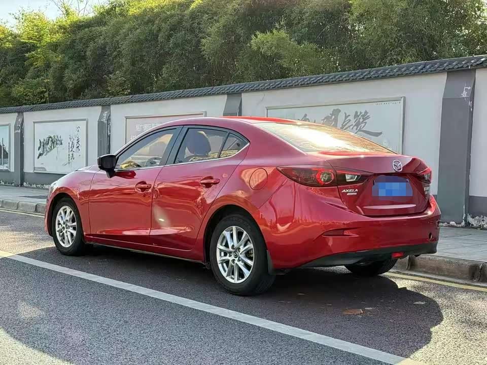 Mazda 3 Angkesaila