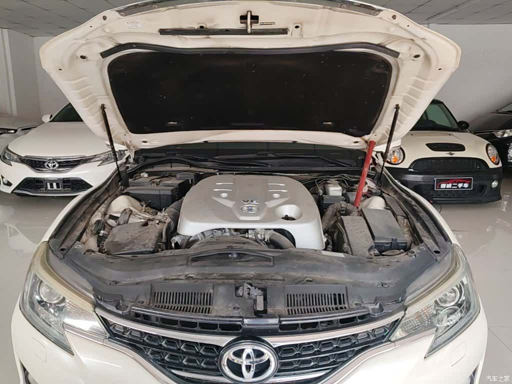 Toyota 2.5V, 2017 20