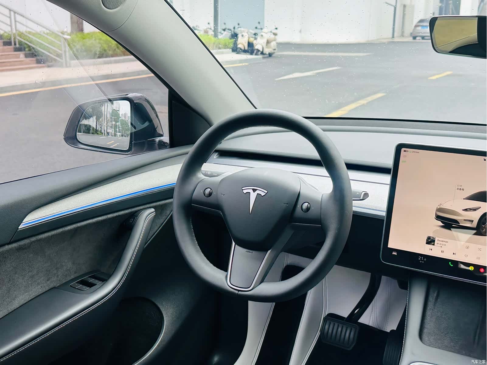 Tesla Model Y, 2024 11