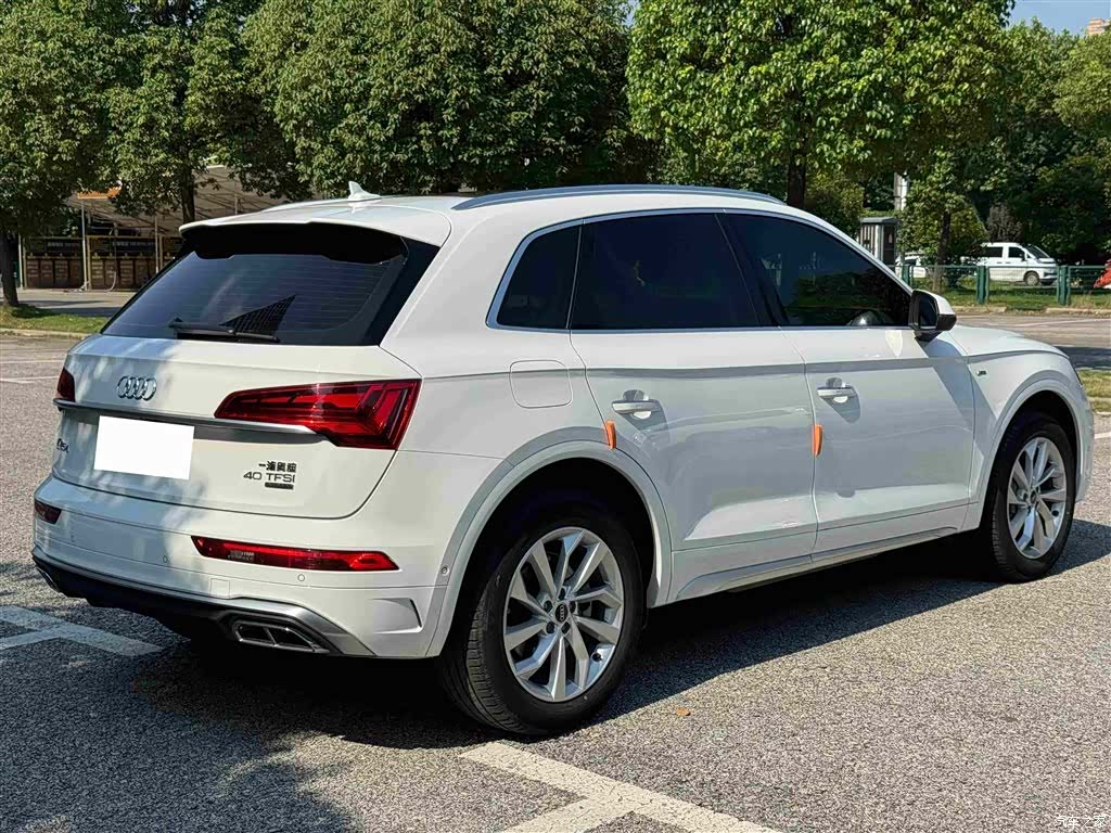 Audi Q5L, 2022 11