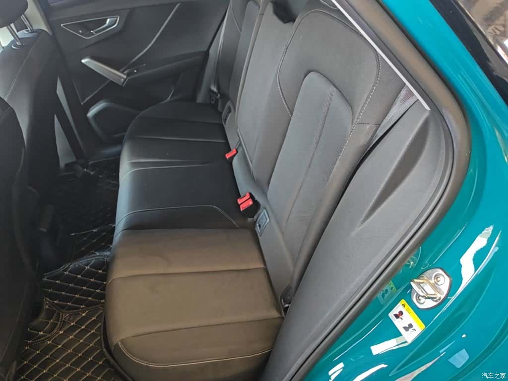 Audi Q2L, 2020 17