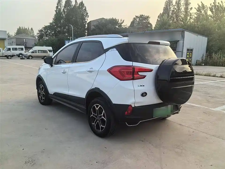 BYD Yuan Pro BYD Yuan Pro