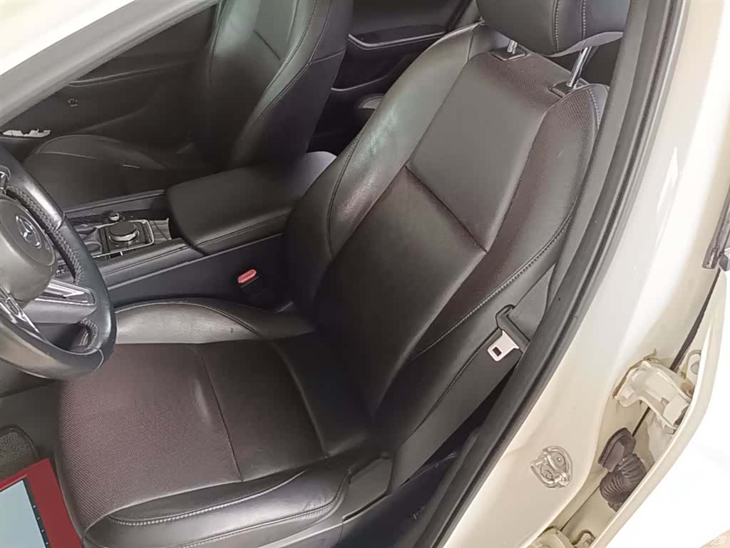 Mazda Mazda3, 2022 15