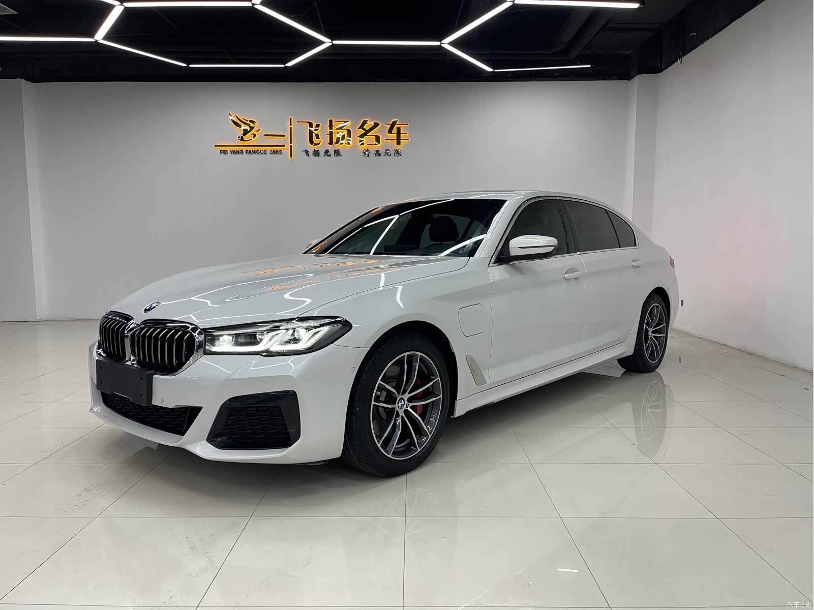 BMW 5 Series, 2021 1