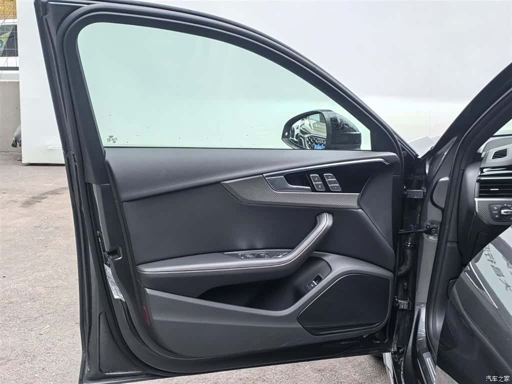 Audi A4L, 2024 16