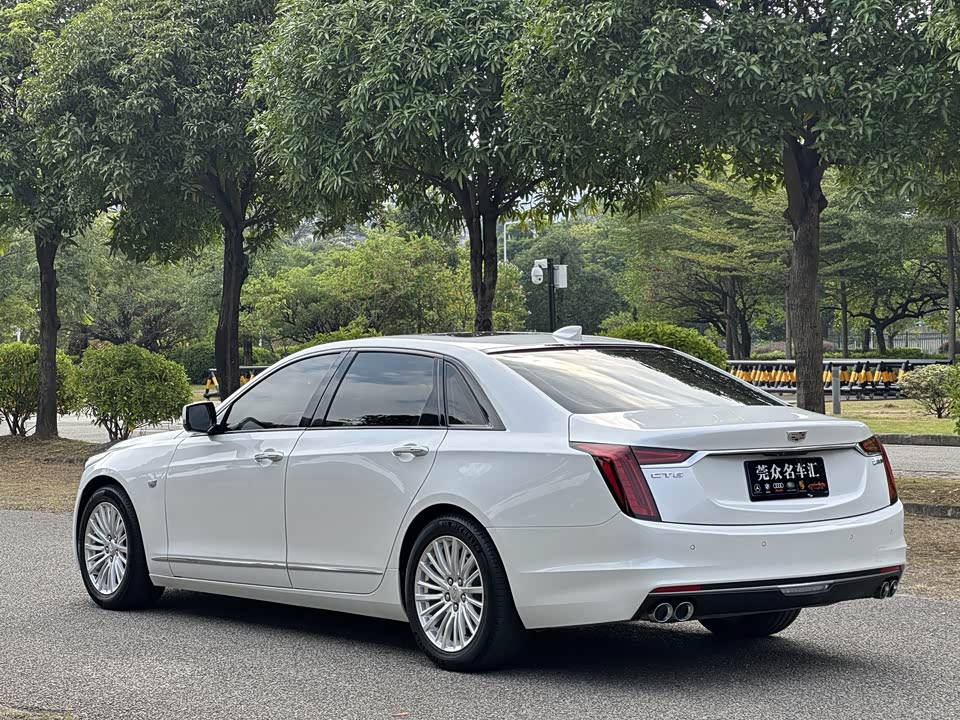Cadillac CT6