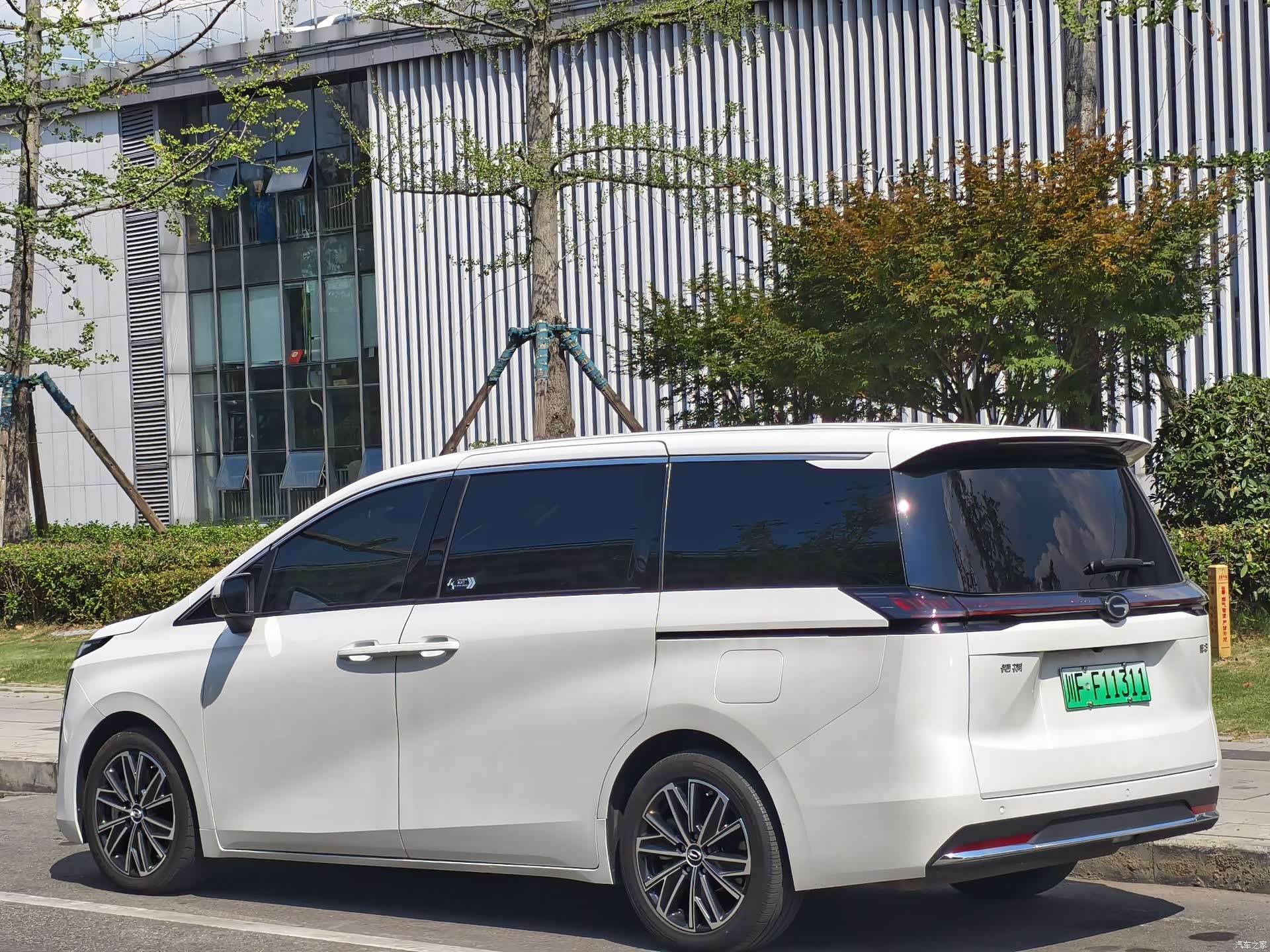 Trumpchi E8, 2024 3