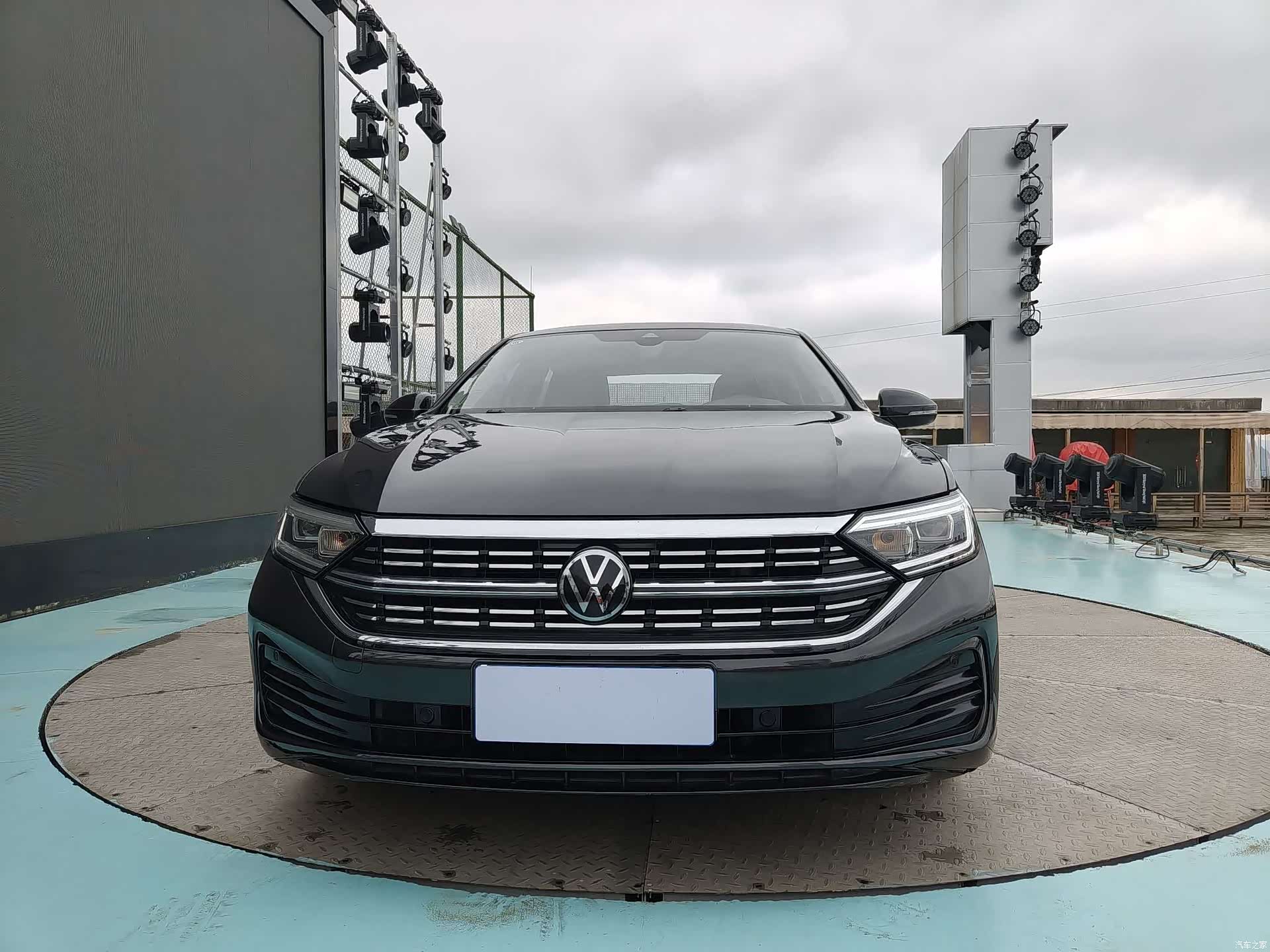 Volkswagen Sagitar, 2023 2