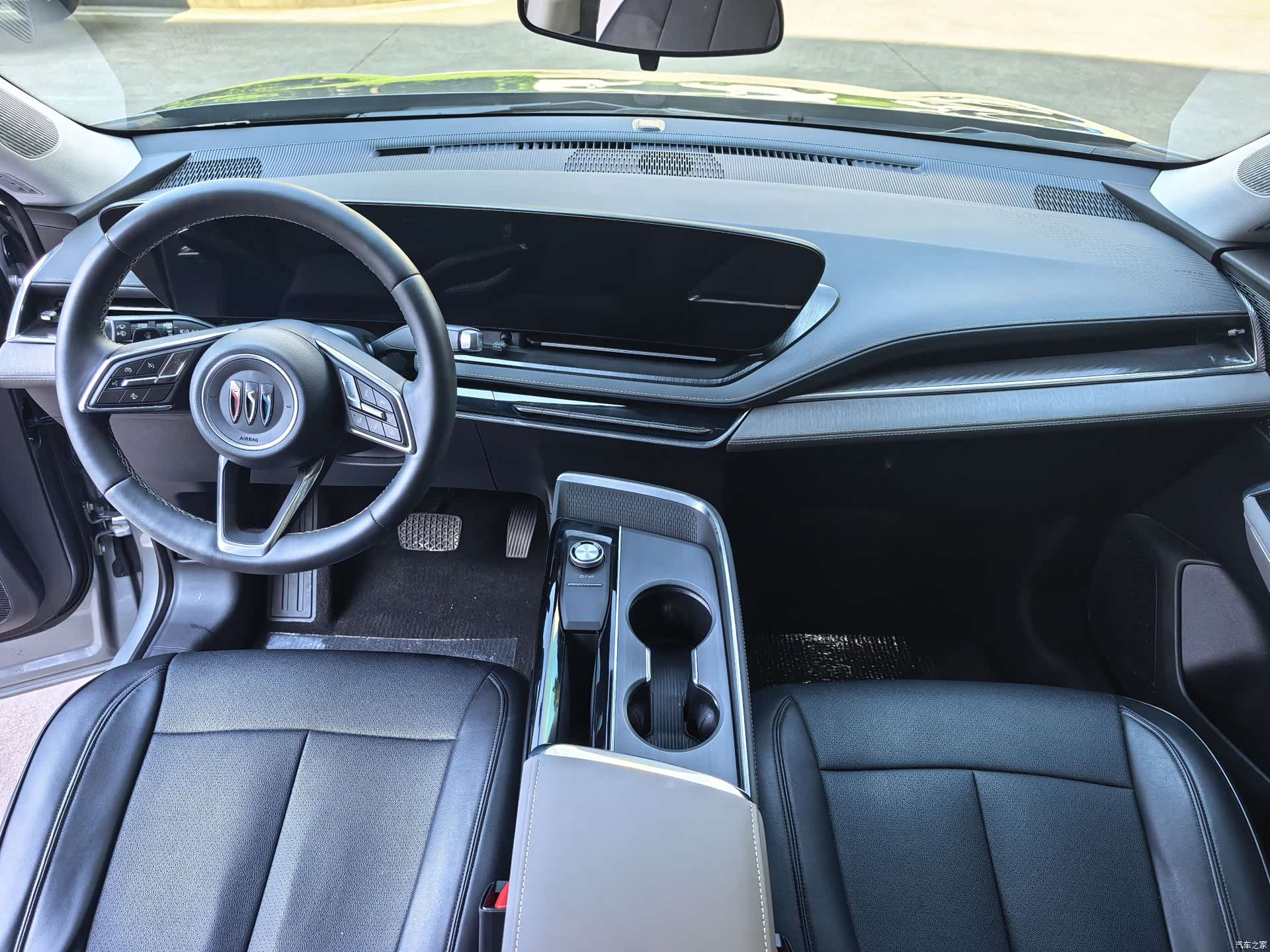 Buick E5, 2025 7