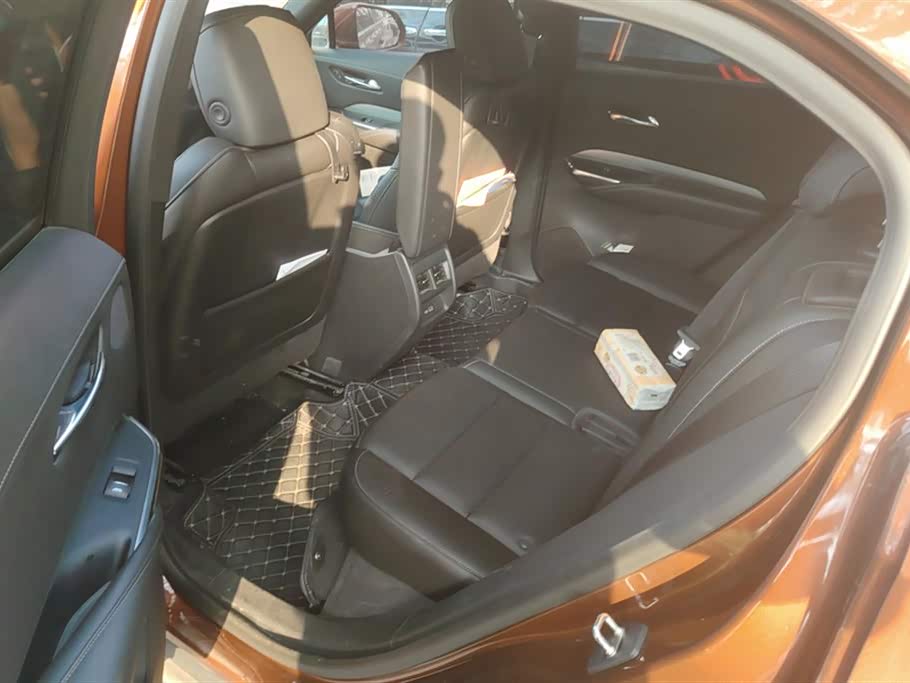Cadillac XT4