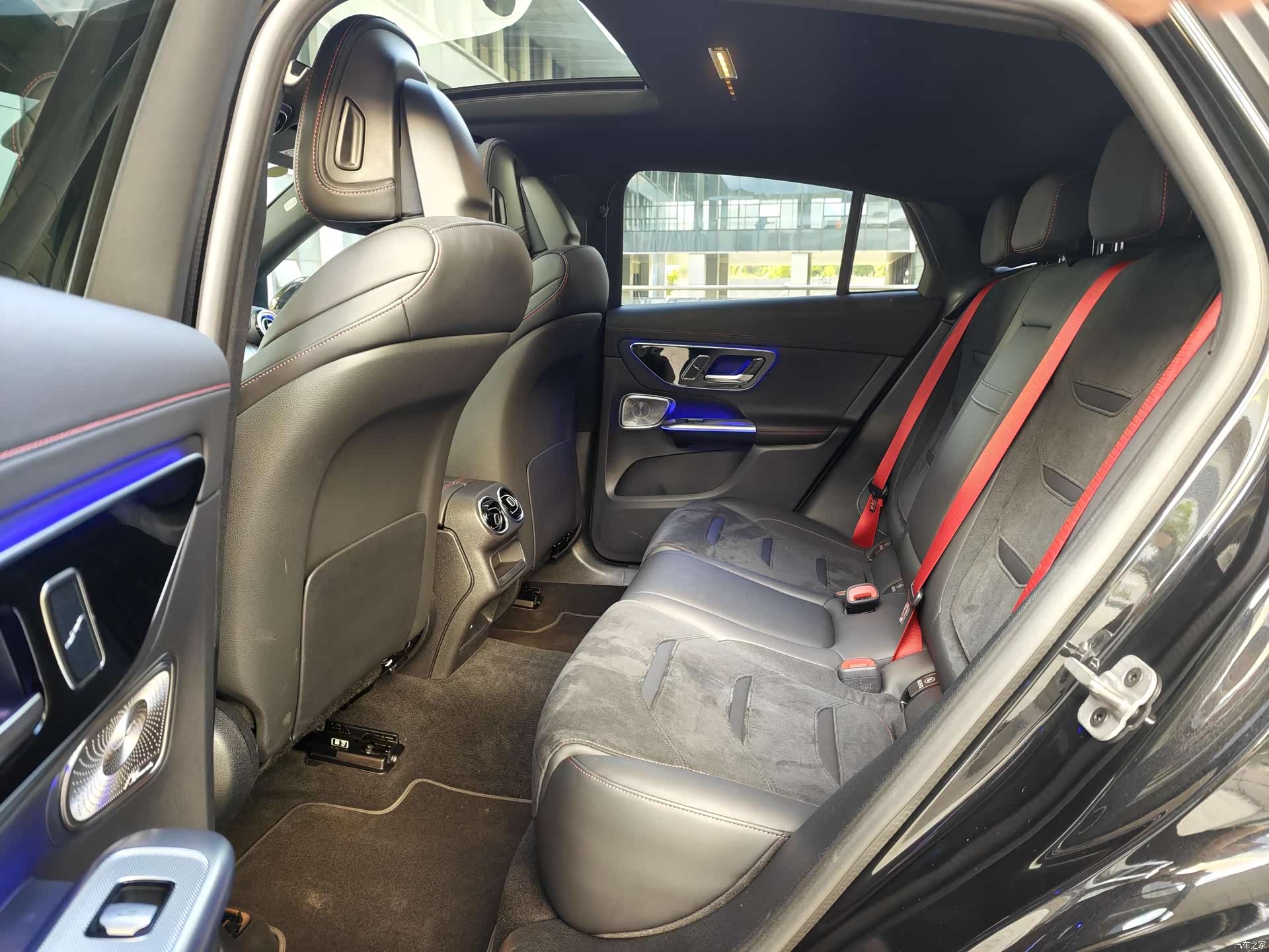 Mercedes-Benz GLC, 2025 14
