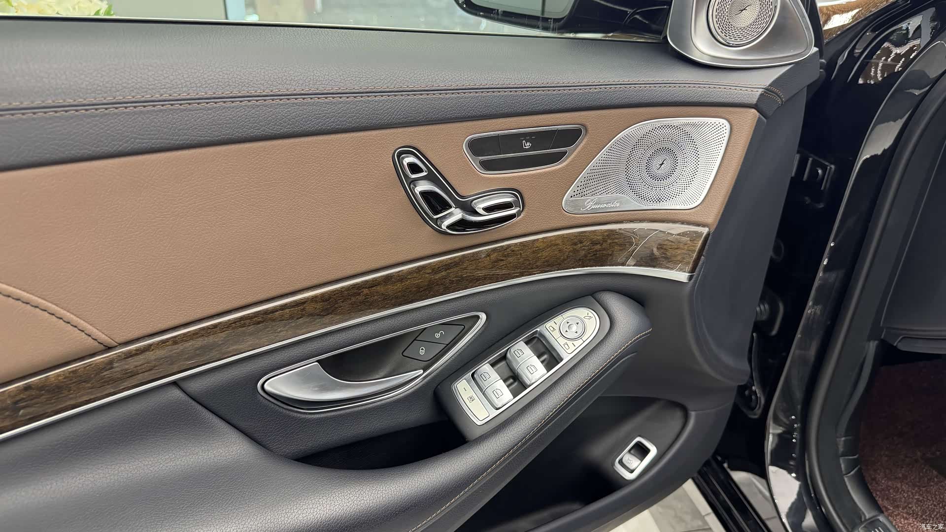 Mercedes-Benz S-Class, 2019 12
