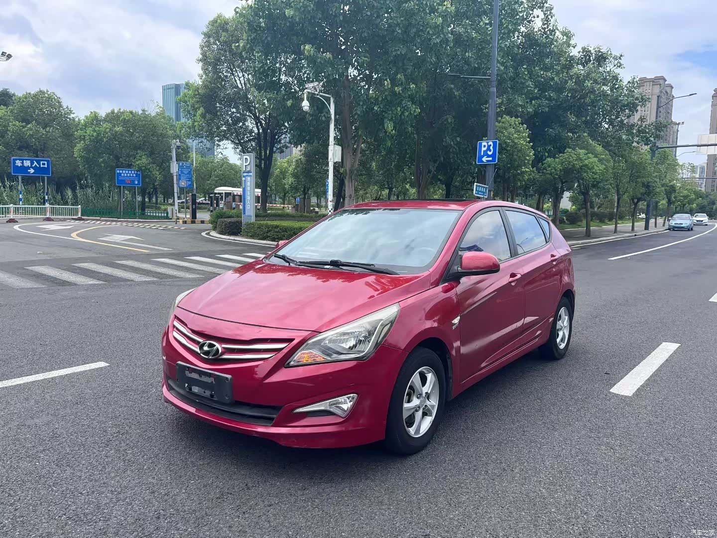 Hyundai GLX, 2014 1