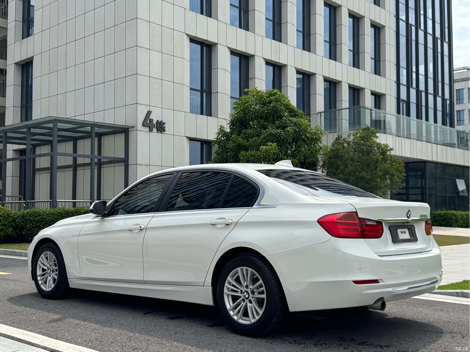 BMW 3 Series, 2014 28