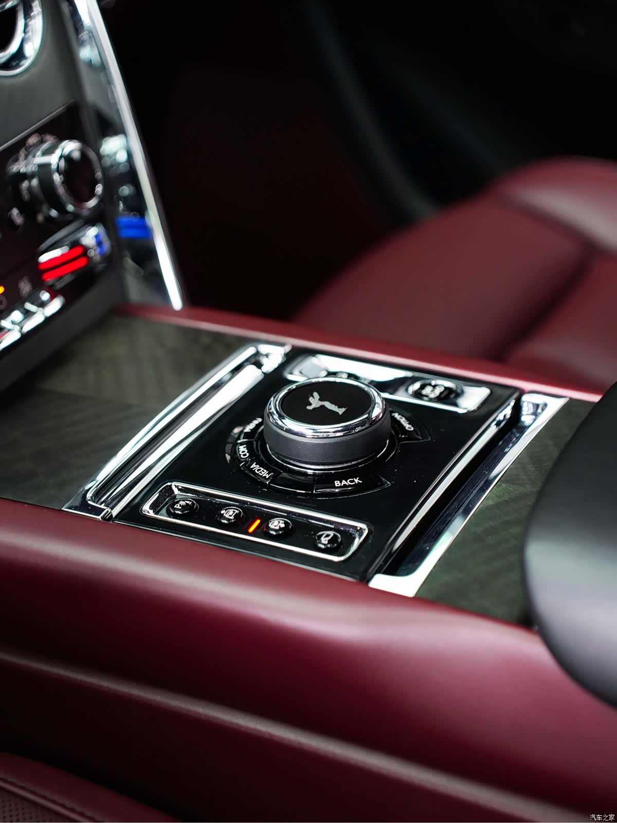 Rolls-Royce Cullinan, 2019 11