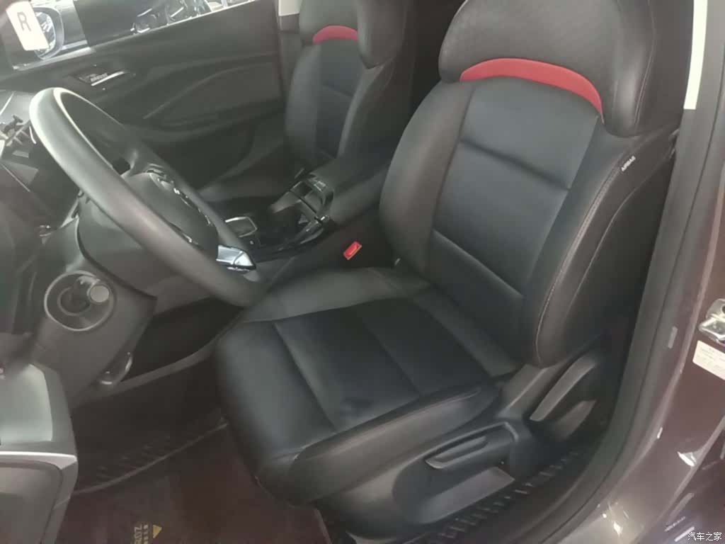 MG MG5, 2022 15