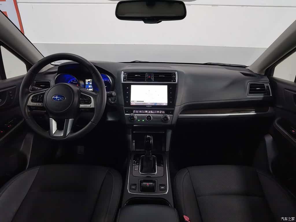 Subaru Outback, 2017 все фото